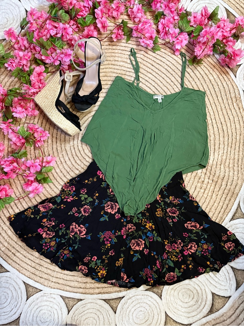 Forever 21 - Floral Skirt - Size L
